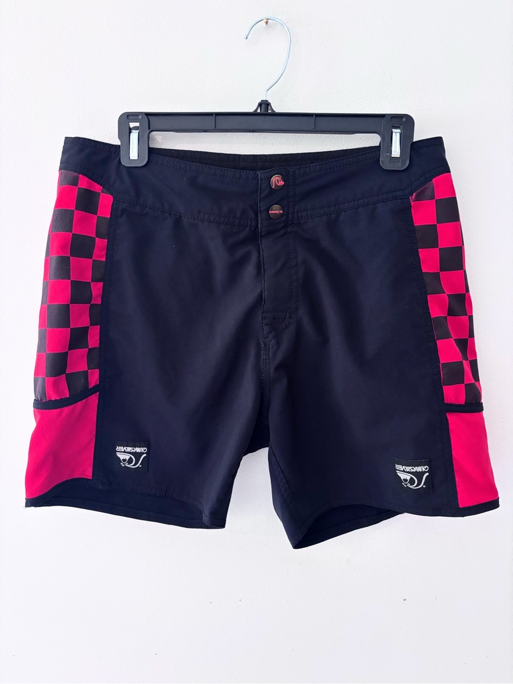 Quiksilver Stranger Things limited edition VTG Mens Board Shorts red black